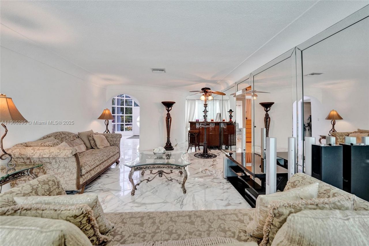 2889 NE 35th St, Fort Lauderdale, FL 33306 Photo