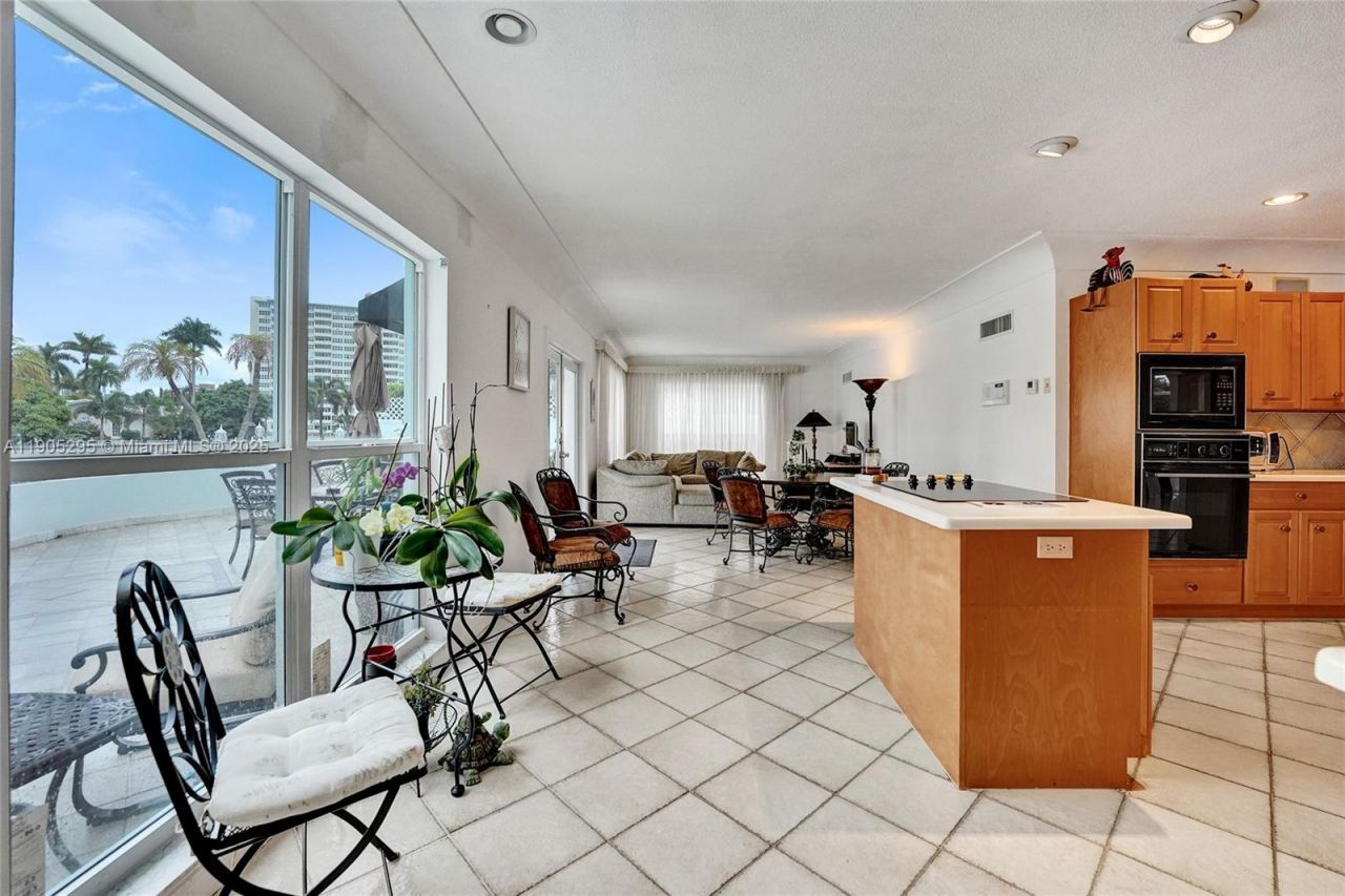 2889 NE 35th St, Fort Lauderdale, FL 33306 Photo