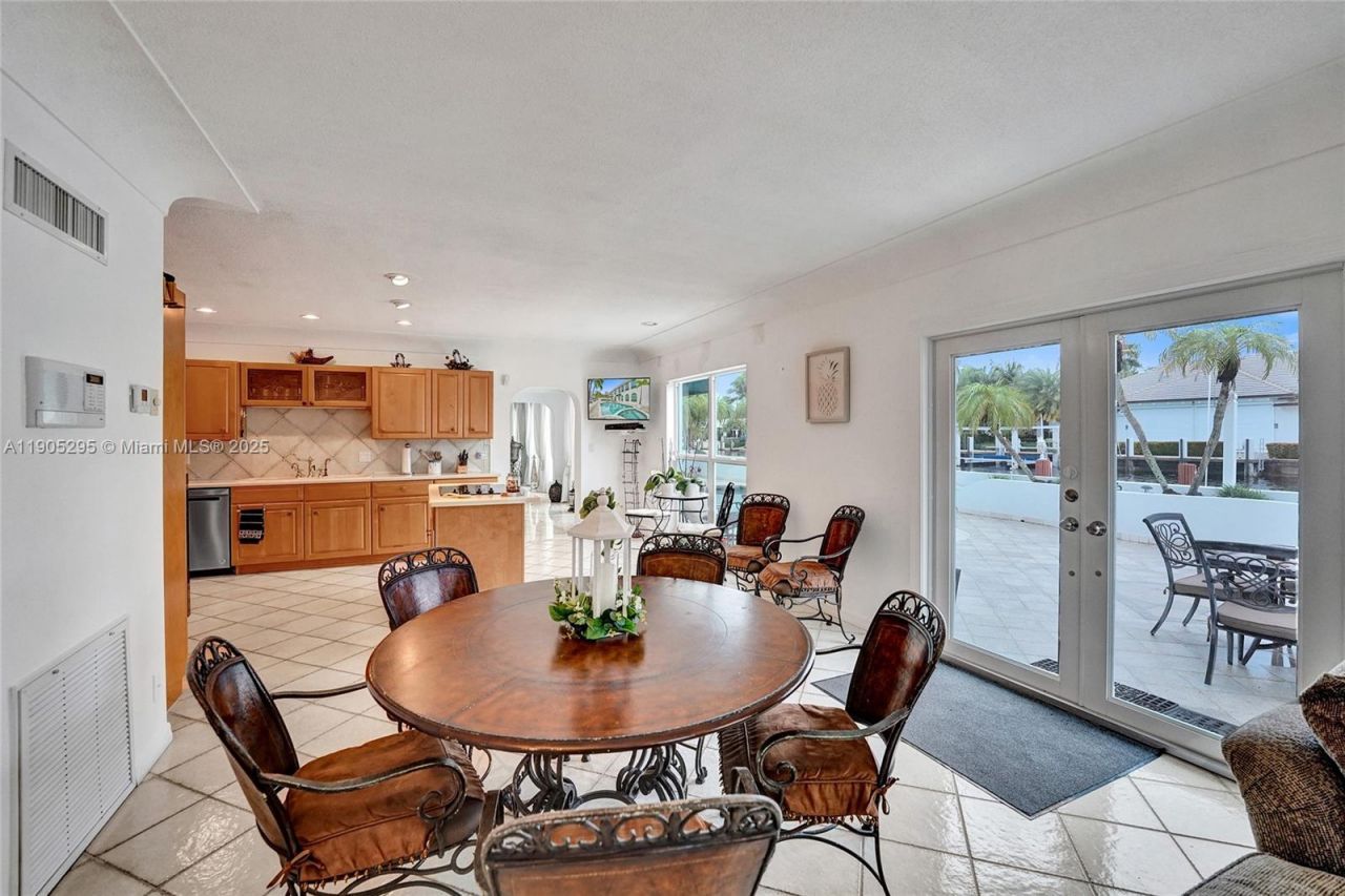 2889 NE 35th St, Fort Lauderdale, FL 33306 Photo