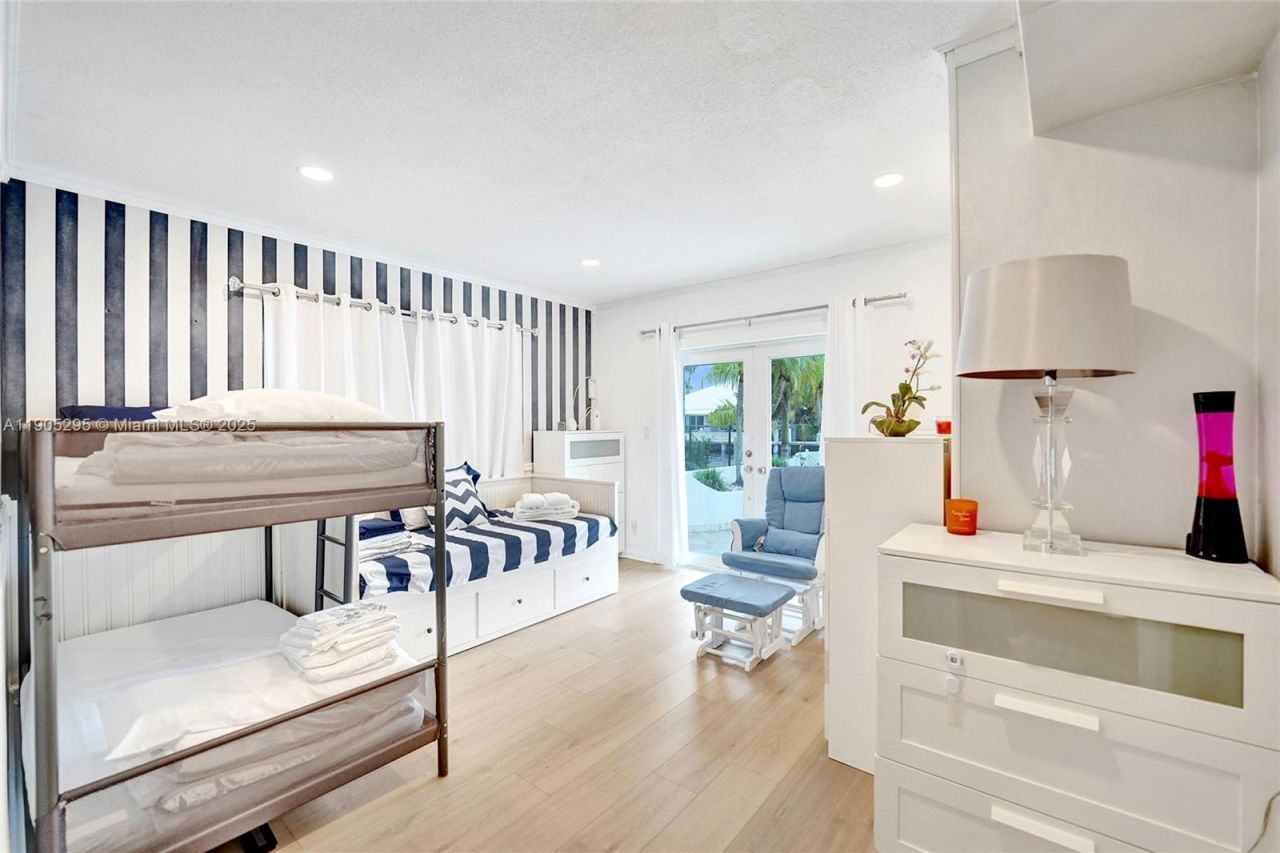 2889 NE 35th St, Fort Lauderdale, FL 33306 Photo