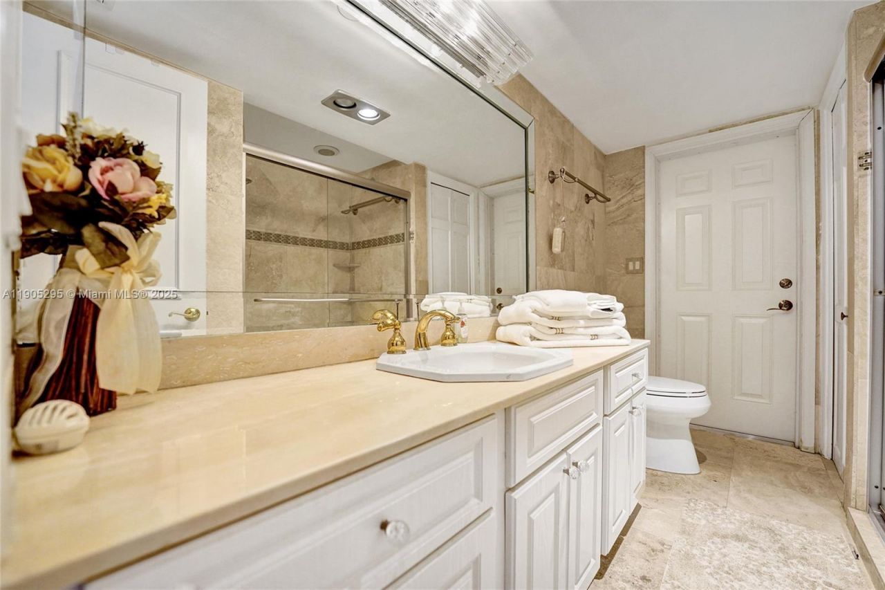 2889 NE 35th St, Fort Lauderdale, FL 33306 Photo