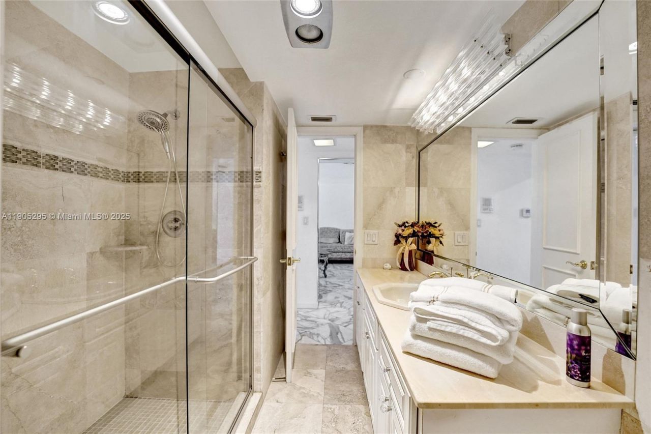 2889 NE 35th St, Fort Lauderdale, FL 33306 Photo