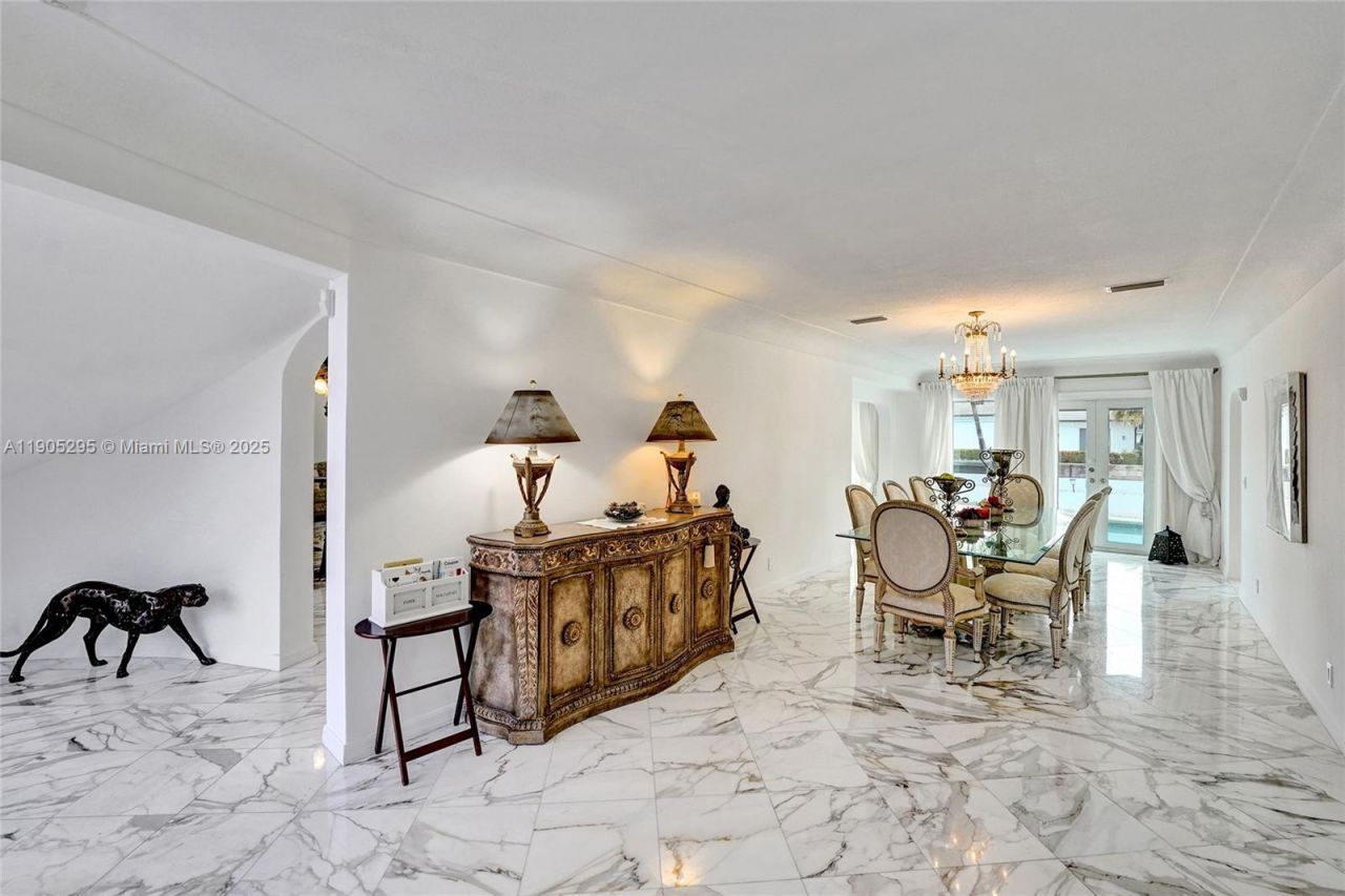 2889 NE 35th St, Fort Lauderdale, FL 33306 Photo