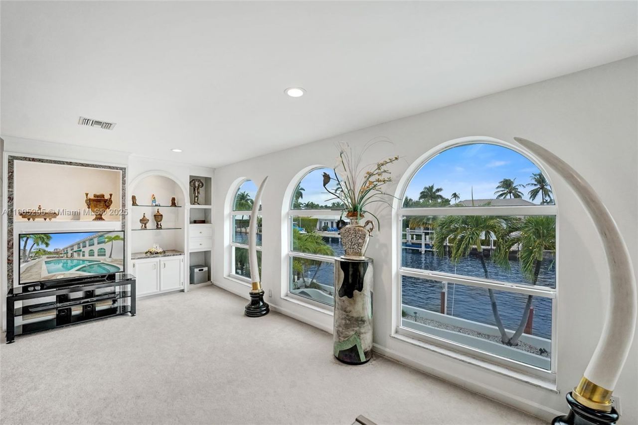 2889 NE 35th St, Fort Lauderdale, FL 33306 Photo