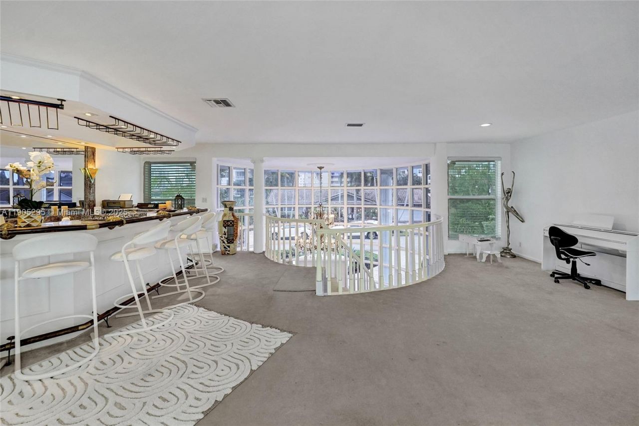 2889 NE 35th St, Fort Lauderdale, FL 33306 Photo