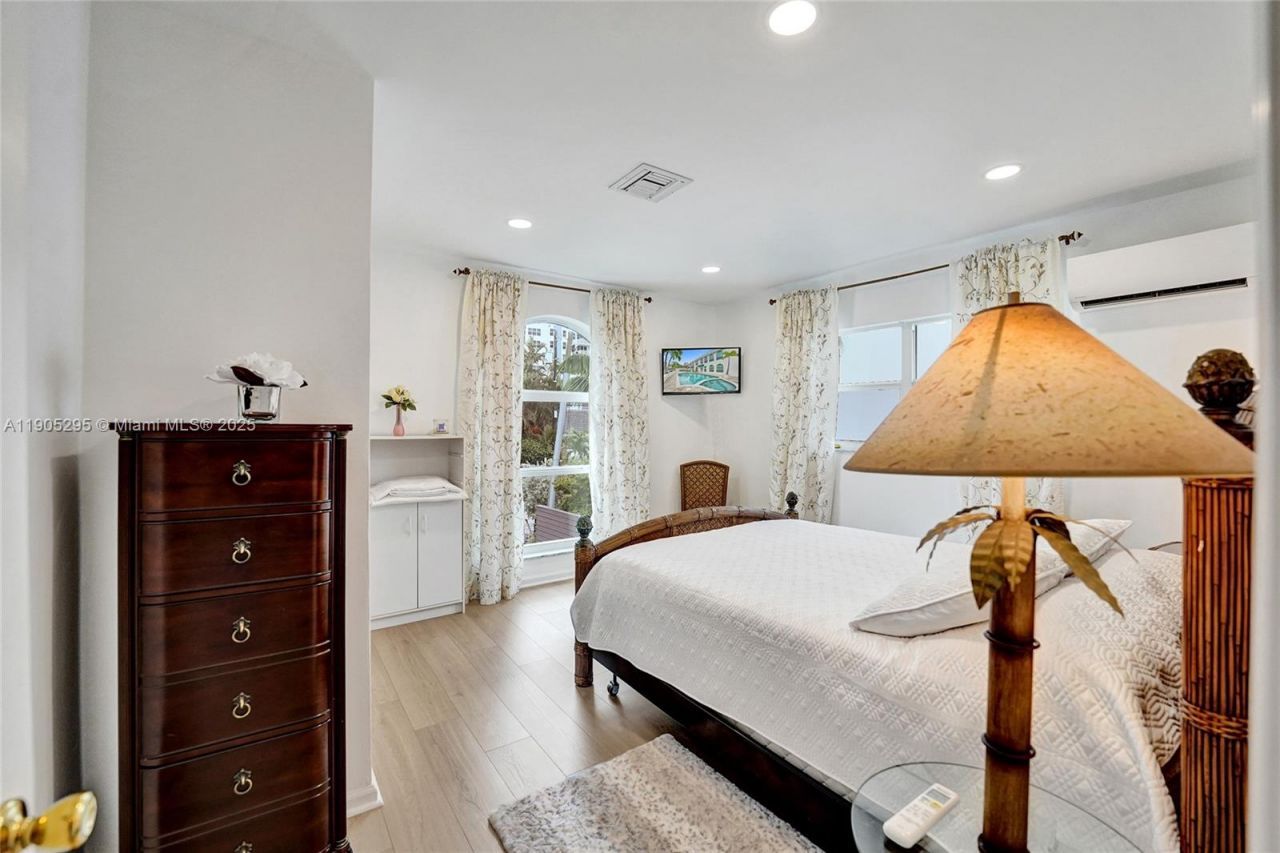 2889 NE 35th St, Fort Lauderdale, FL 33306 Photo