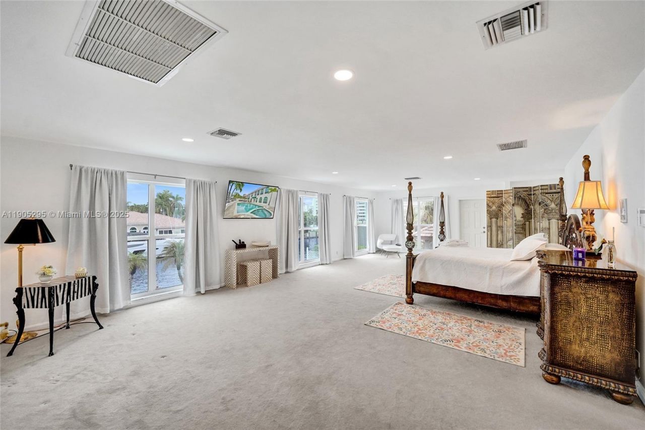 2889 NE 35th St, Fort Lauderdale, FL 33306 Photo