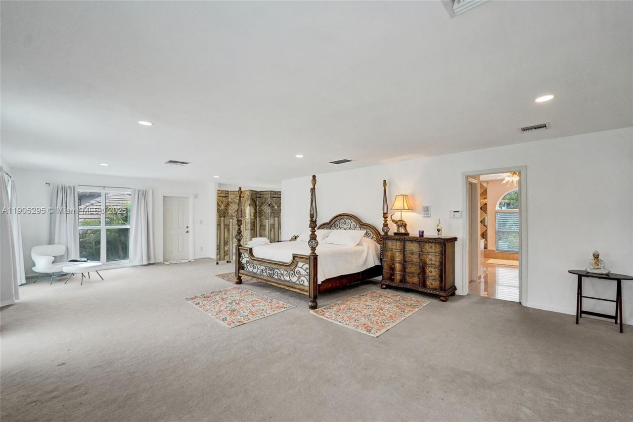 2889 NE 35th St, Fort Lauderdale, FL 33306 Photo