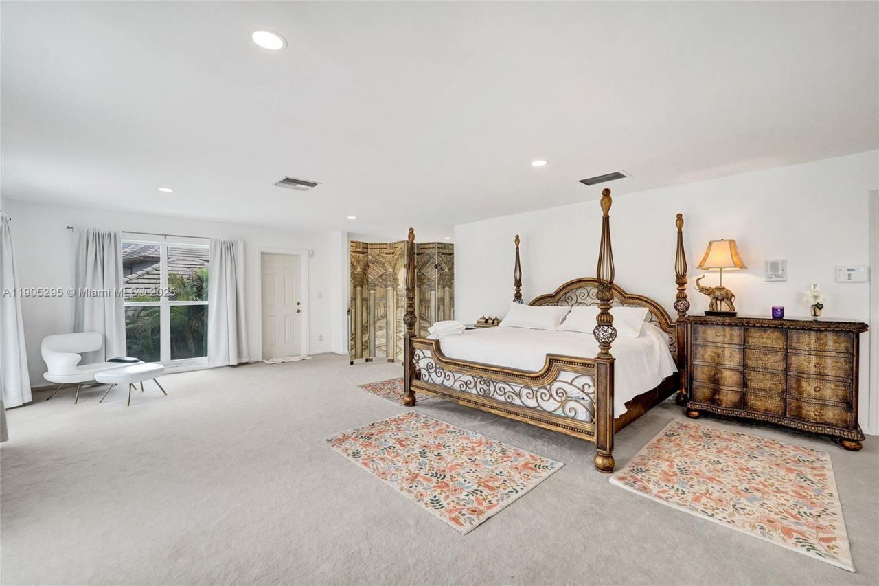 2889 NE 35th St, Fort Lauderdale, FL 33306 Photo