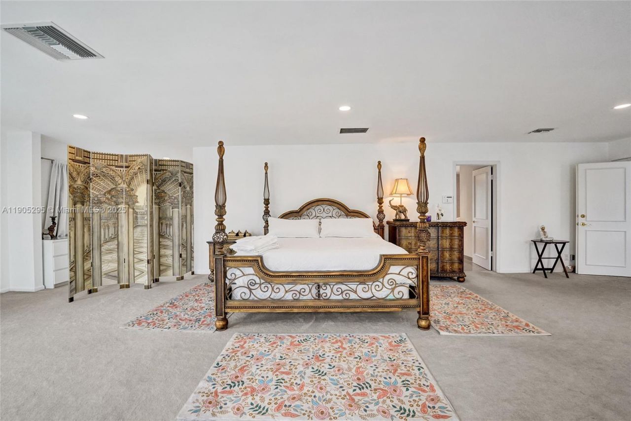 2889 NE 35th St, Fort Lauderdale, FL 33306 Photo