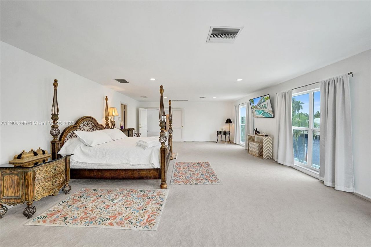 2889 NE 35th St, Fort Lauderdale, FL 33306 Photo