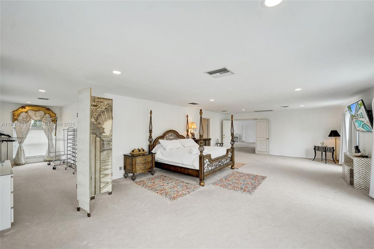 2889 NE 35th St, Fort Lauderdale, FL 33306 Photo