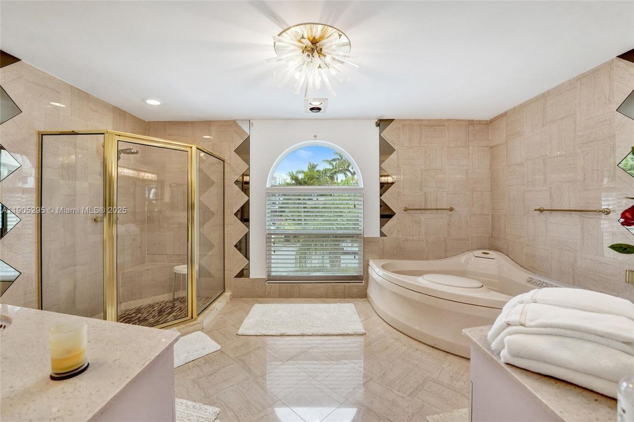 2889 NE 35th St, Fort Lauderdale, FL 33306 Photo