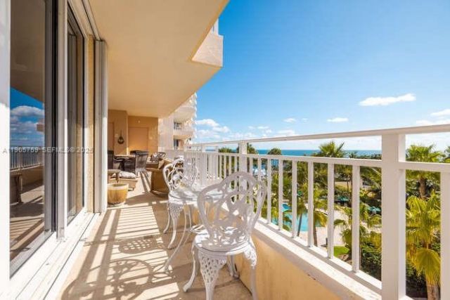 791 SE Crandon Blvd, Unit 703, Key Biscayne, FL 33149 Photo