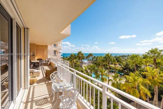 791 SE Crandon Blvd, Unit 703, Key Biscayne, FL 33149 Photo