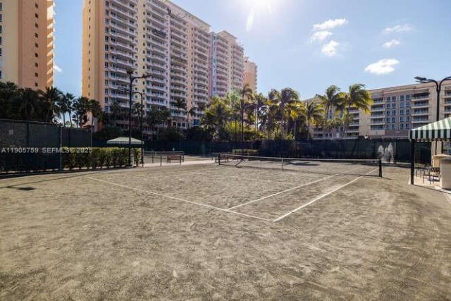 791 SE Crandon Blvd, Unit 703, Key Biscayne, FL 33149 Photo