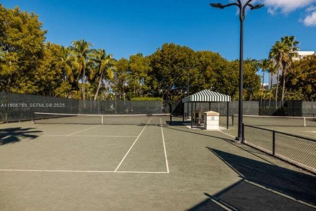 791 SE Crandon Blvd, Unit 703, Key Biscayne, FL 33149 Photo