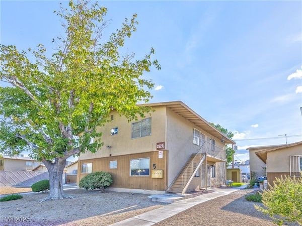3821 Daisy Street, Unit 31, Las Vegas, NV 89119