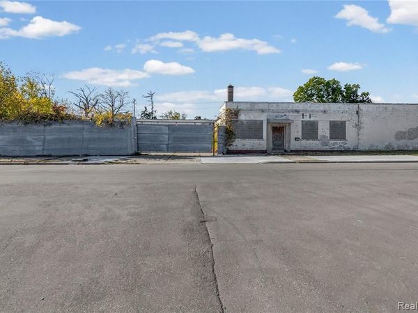 9903 Northlawn Street, Detroit, MI 48204