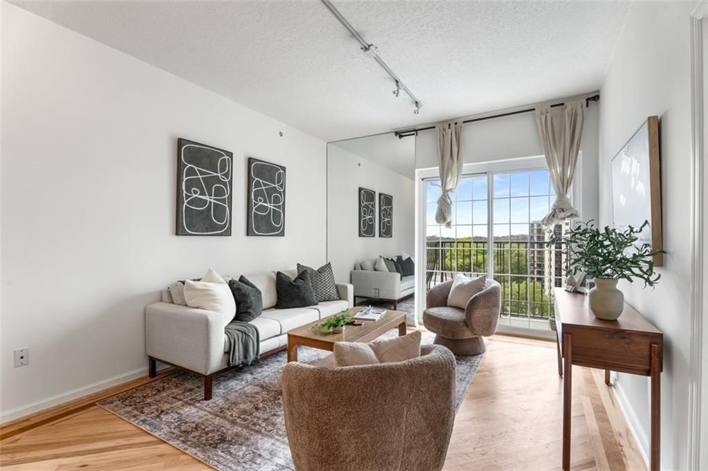 195 14th Street Ne, Unit 909, Atlanta, GA 30309 Main Photo