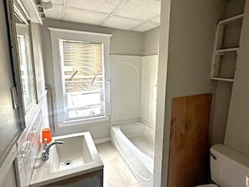 2082 W 98th Street, Cleveland, OH 44102 Photo 14