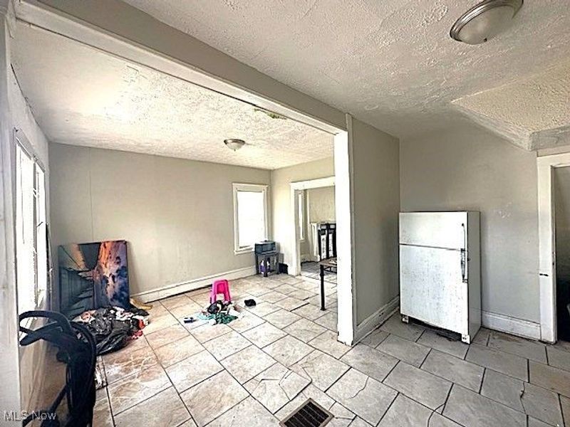 2082 W 98th Street, Cleveland, OH 44102 Photo 6