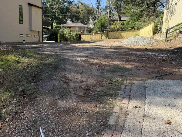 2704 N Taylor Street, Little Rock, AR 72207