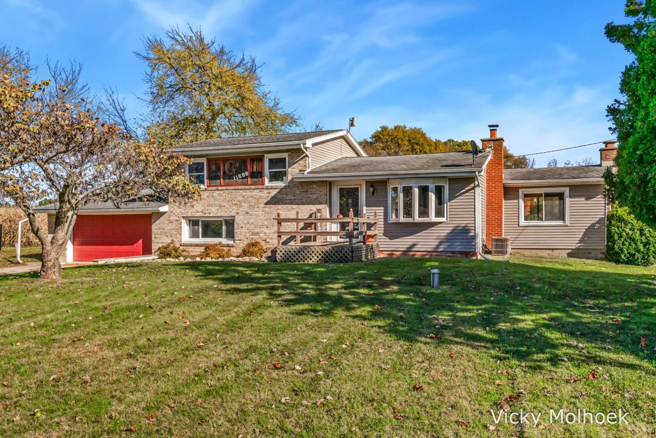 11506 11 Mile Road, Ceresco, MI 49033 Main Photo