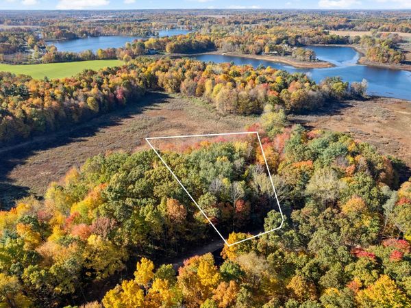 11377 Angel Woods Drive NE, Rockford, MI 49341