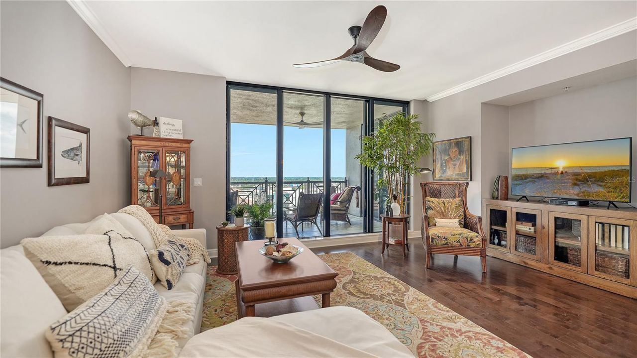 50 Central Avenue, Unit 14B, Sarasota, FL 34236 Photo