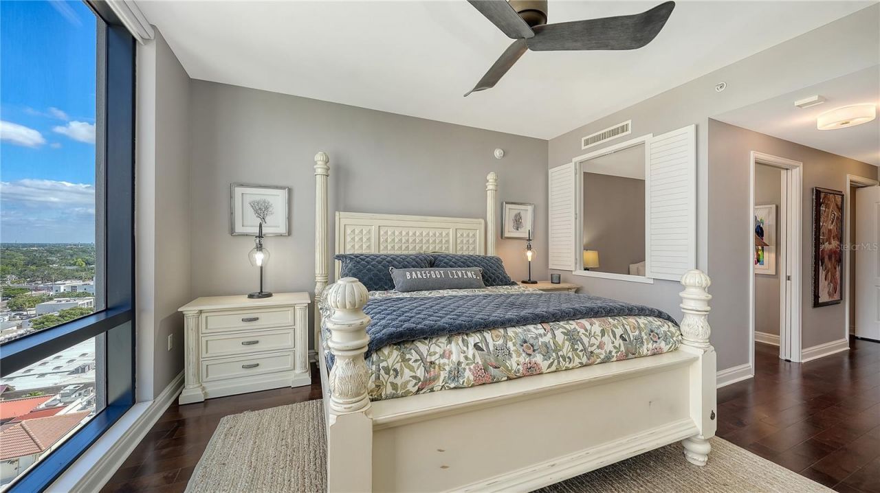 50 Central Avenue, Unit 14B, Sarasota, FL 34236 Photo