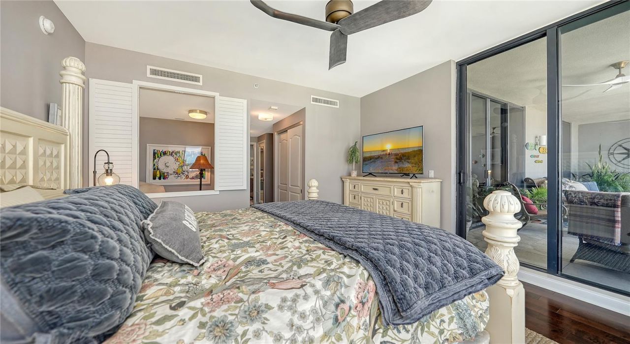 50 Central Avenue, Unit 14B, Sarasota, FL 34236 Photo