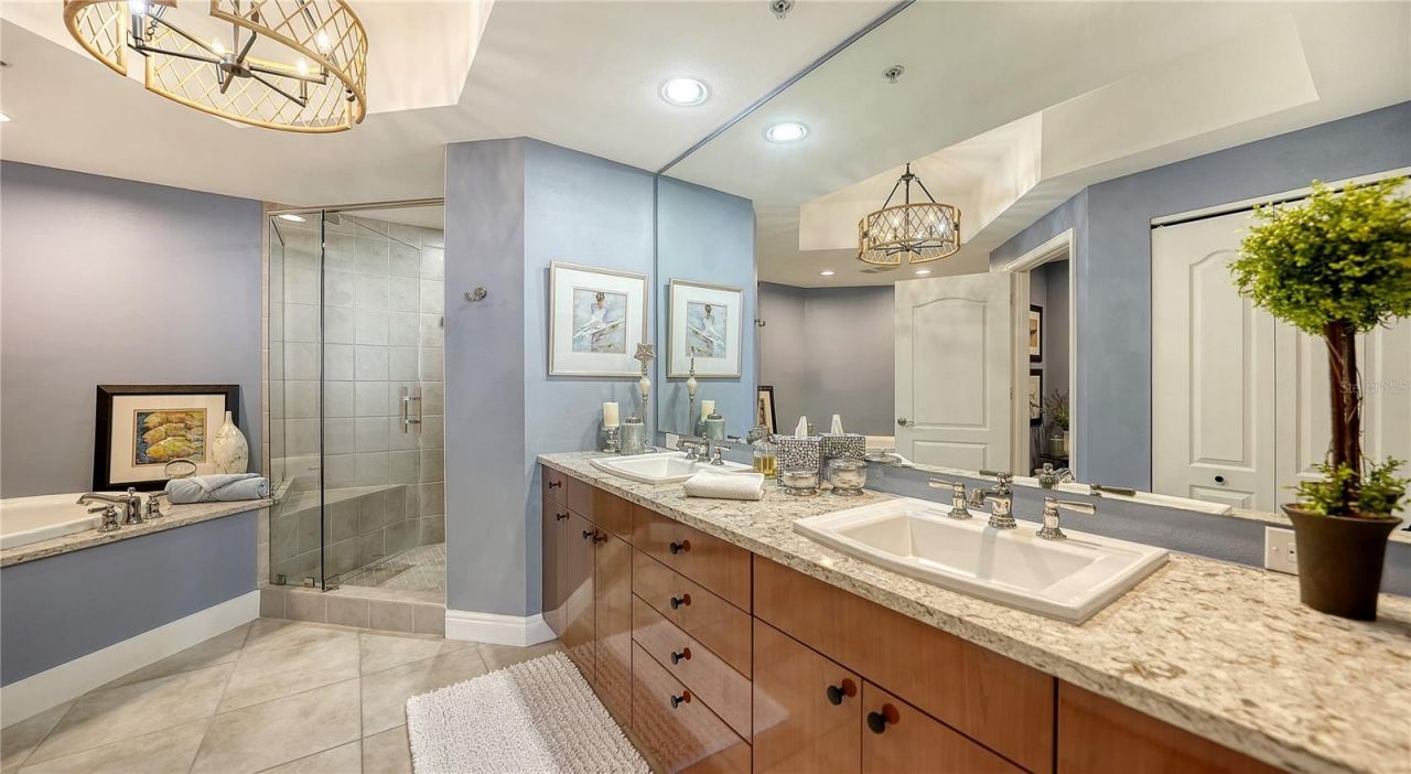 50 Central Avenue, Unit 14B, Sarasota, FL 34236 Photo