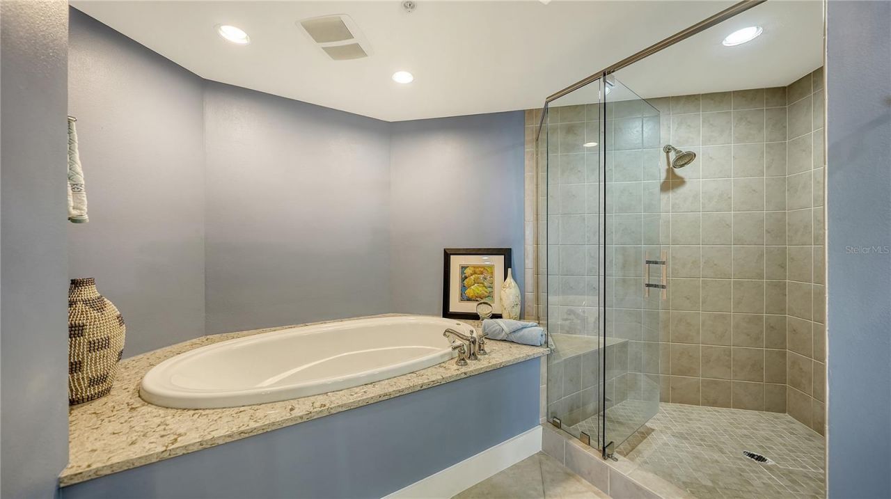 50 Central Avenue, Unit 14B, Sarasota, FL 34236 Photo