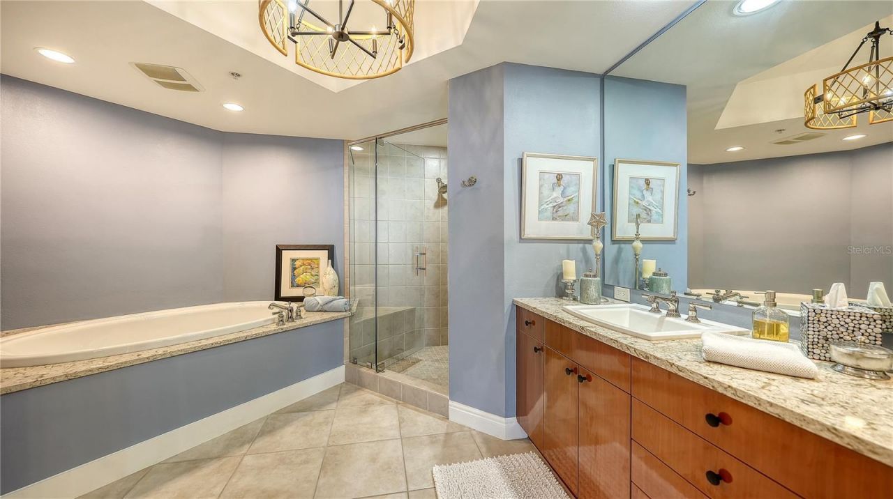 50 Central Avenue, Unit 14B, Sarasota, FL 34236 Photo