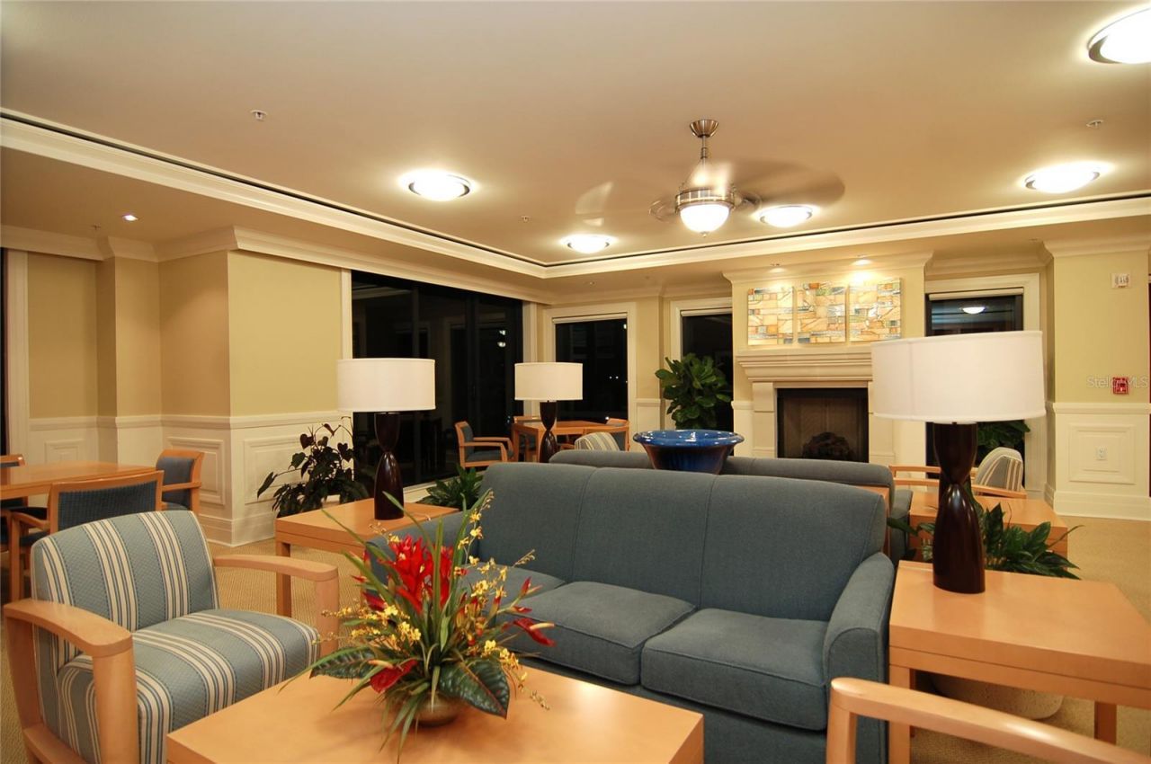 50 Central Avenue, Unit 14B, Sarasota, FL 34236 Photo