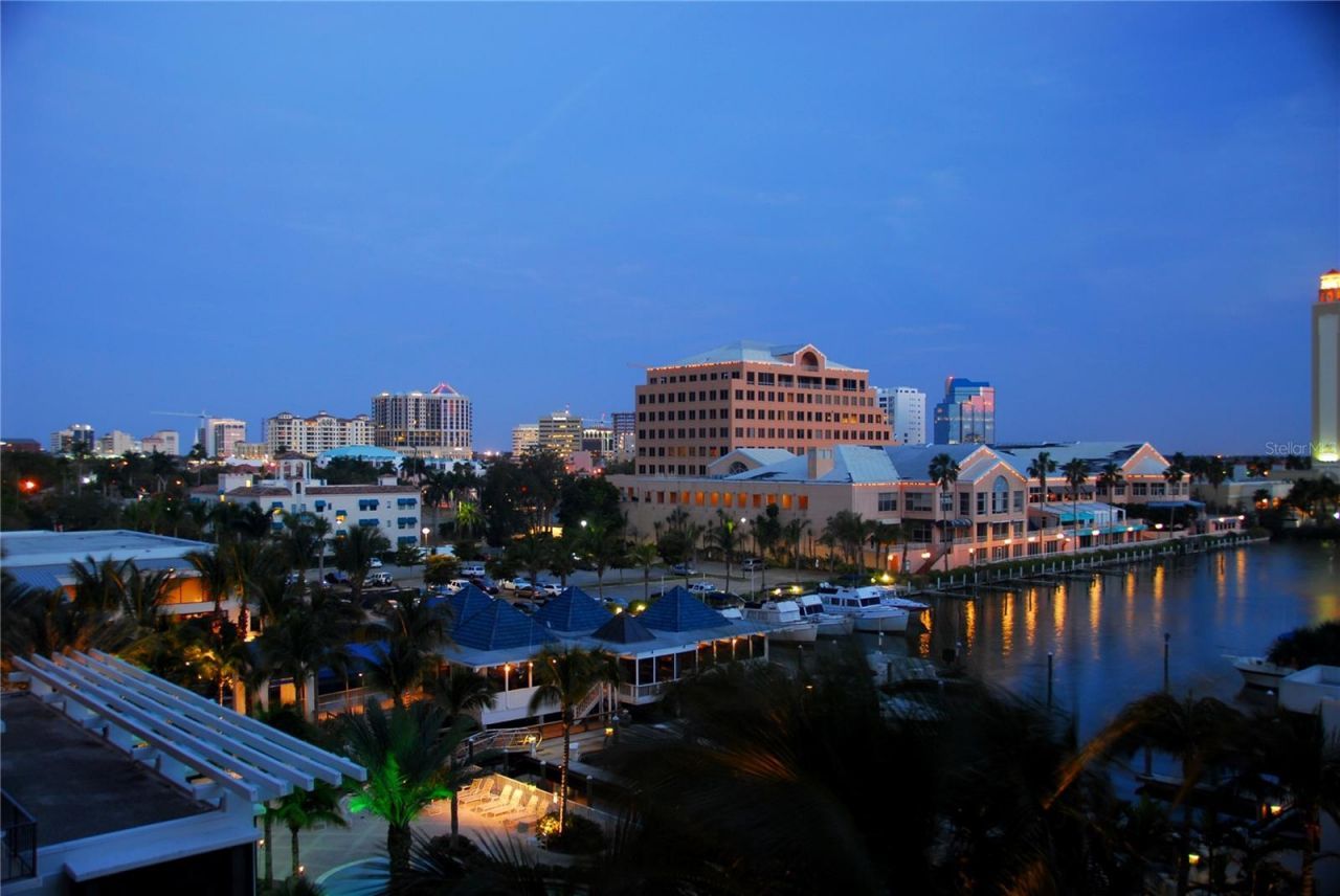 50 Central Avenue, Unit 14B, Sarasota, FL 34236 Photo