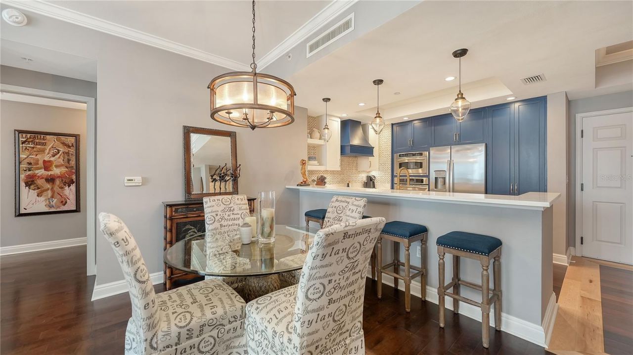 50 Central Avenue, Unit 14B, Sarasota, FL 34236 Photo