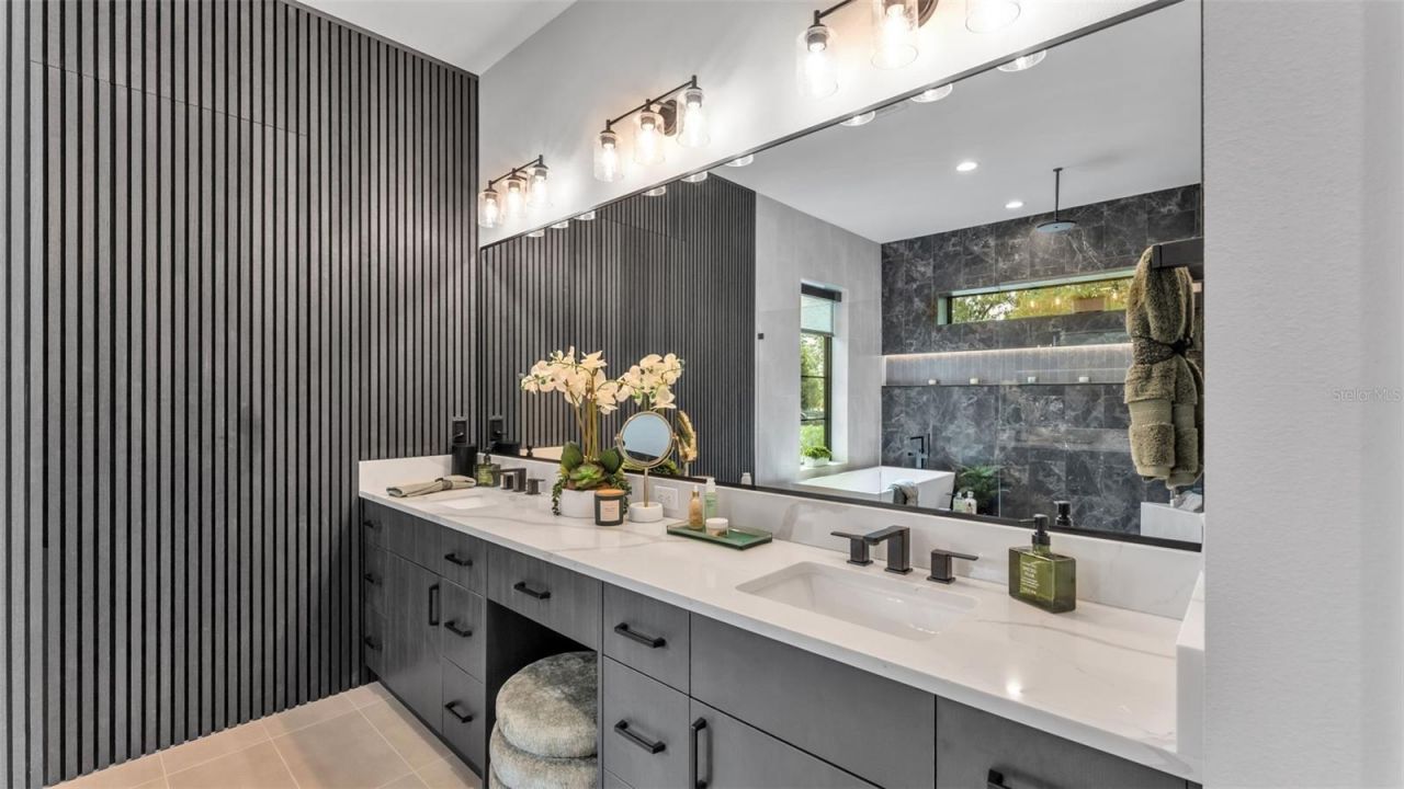 2716 Delphi Hills Way, Lakeland, FL 33812 Photo