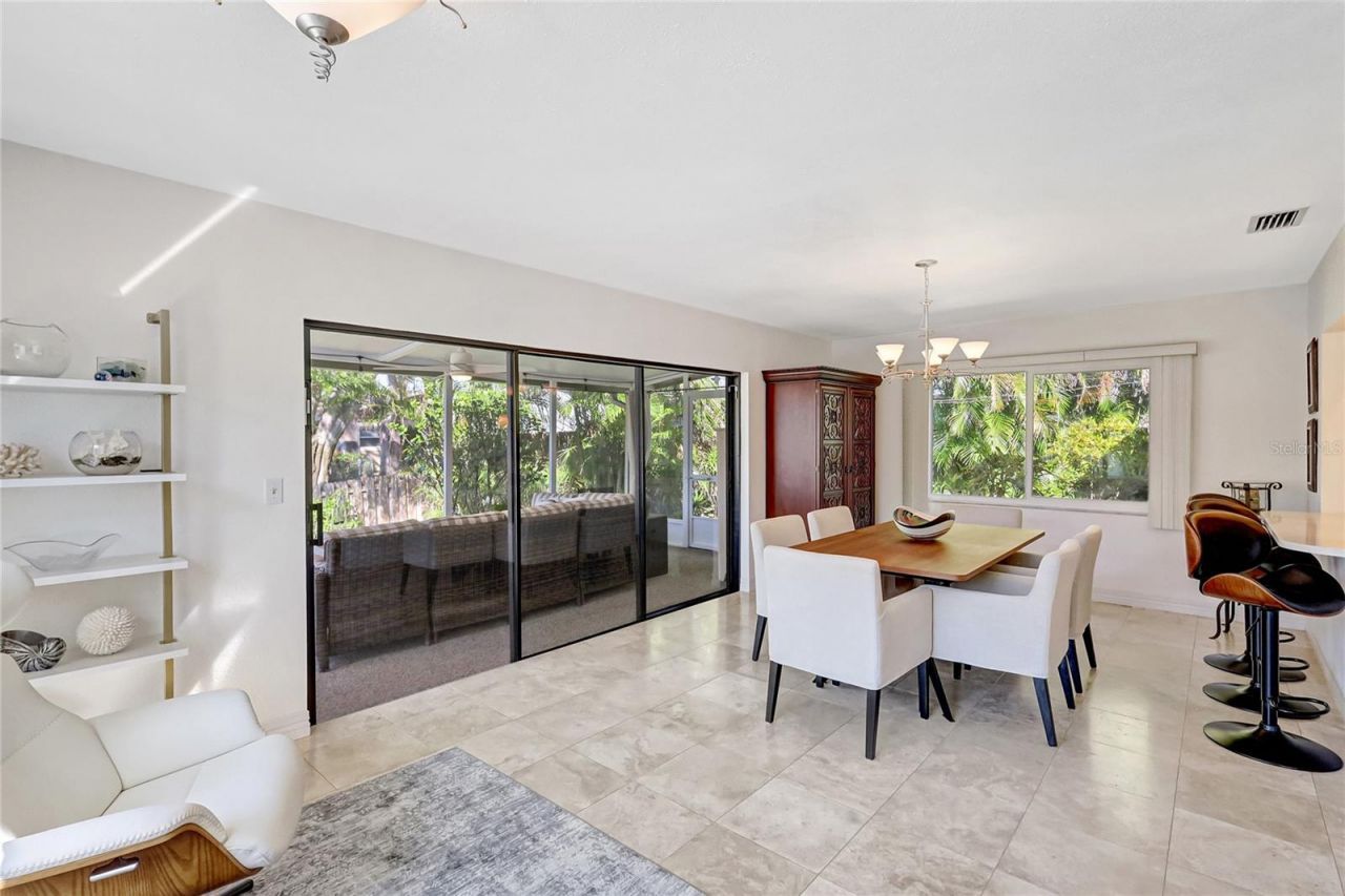 1389 47th Avenue Ne, Saint Petersburg, FL 33703 Photo