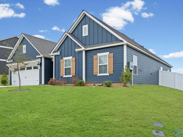 3025 Specklebelly Way, Alabaster, AL 35007