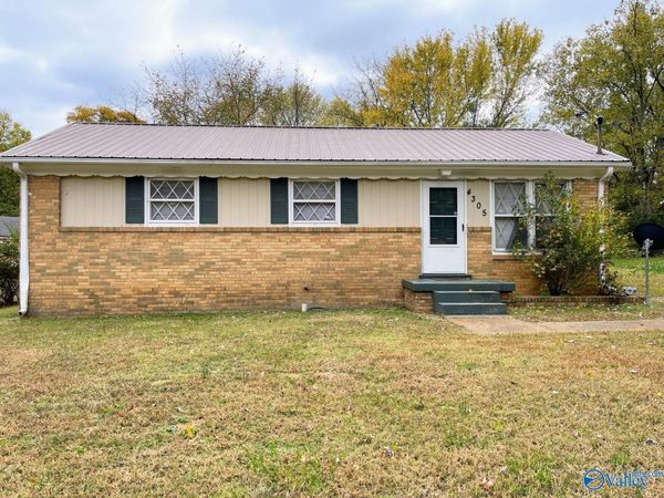 4305 Barry Street NW, Huntsville, AL 35810