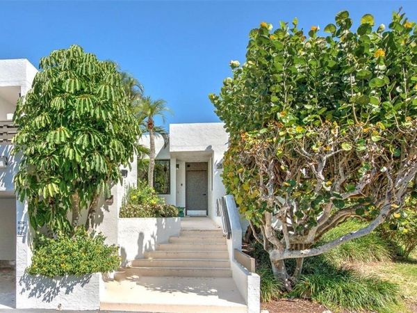 829 BAYPORT WAY, Unit 829, LONGBOAT KEY, FL 34228