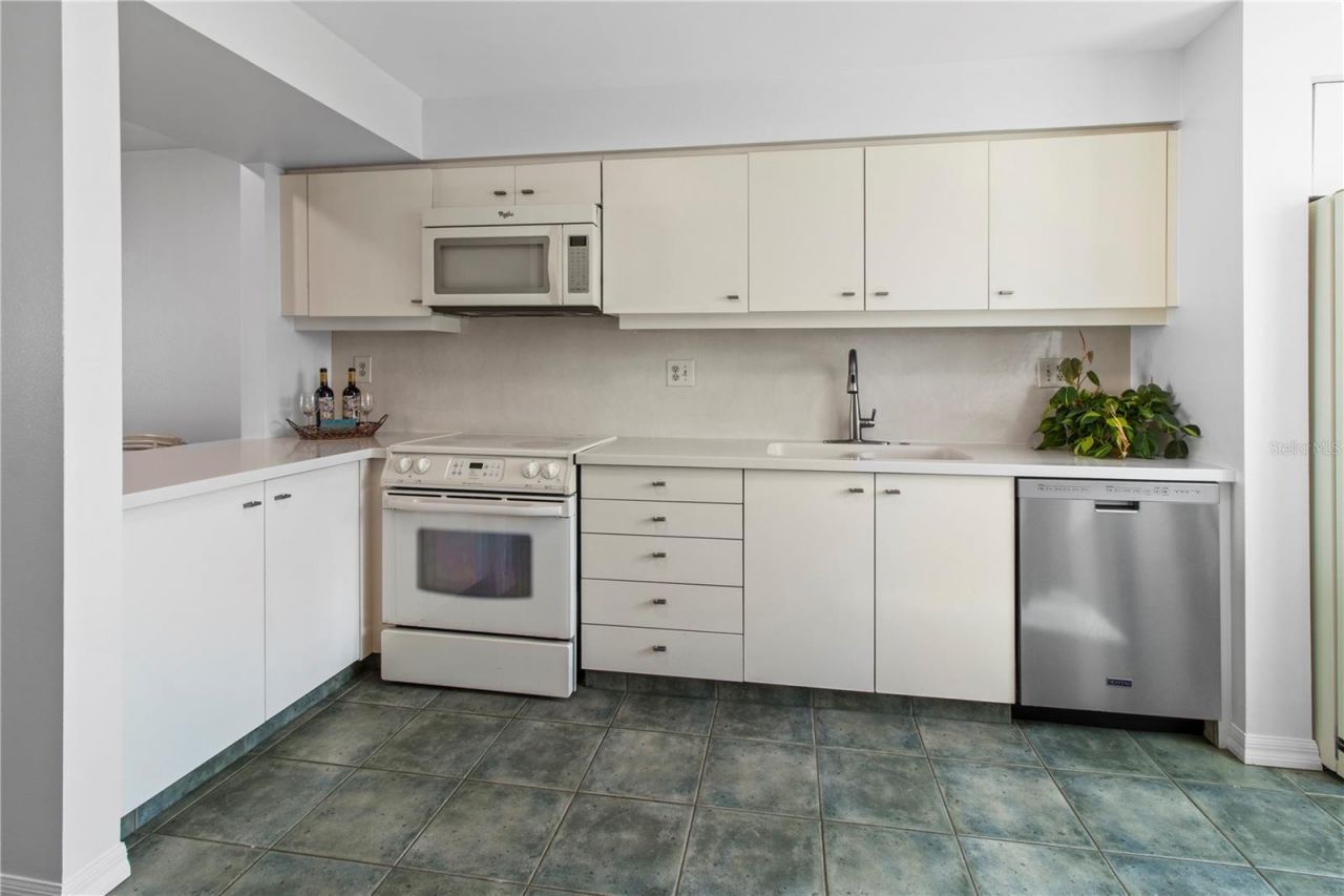 829 Bayport Way, Unit 829, Longboat Key, FL 34228 Photo