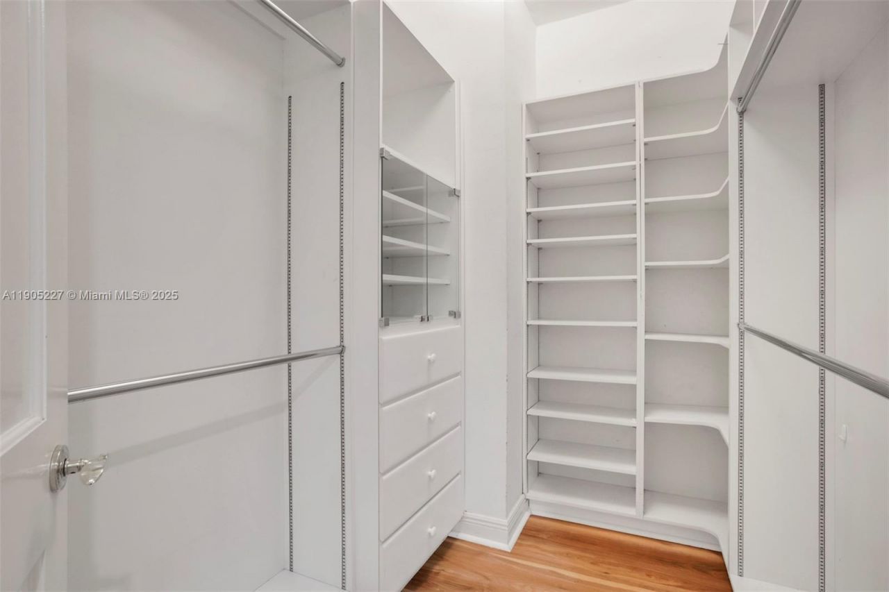 16232 NW 79th Ave, Miami Lakes, FL 33016 Photo