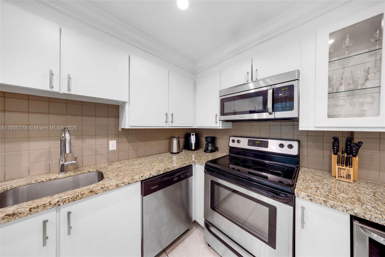3801 S Ocean Dr, Unit 15R, Hollywood, FL 33019 Photo