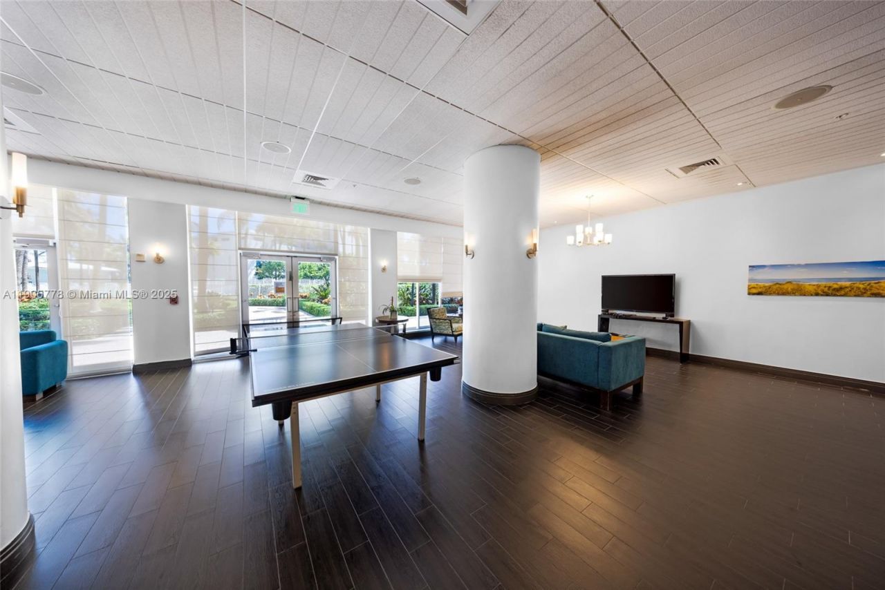 3801 S Ocean Dr, Unit 15R, Hollywood, FL 33019 Photo