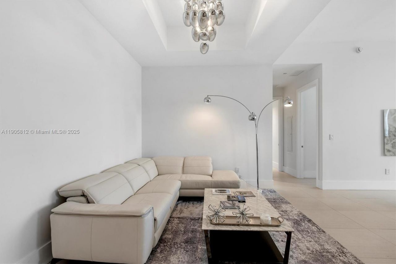 15811 Collins Ave, Unit 3405, Sunny Isles Beach, FL 33160 Photo