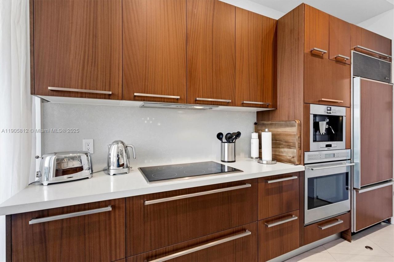 15811 Collins Ave, Unit 3405, Sunny Isles Beach, FL 33160 Photo