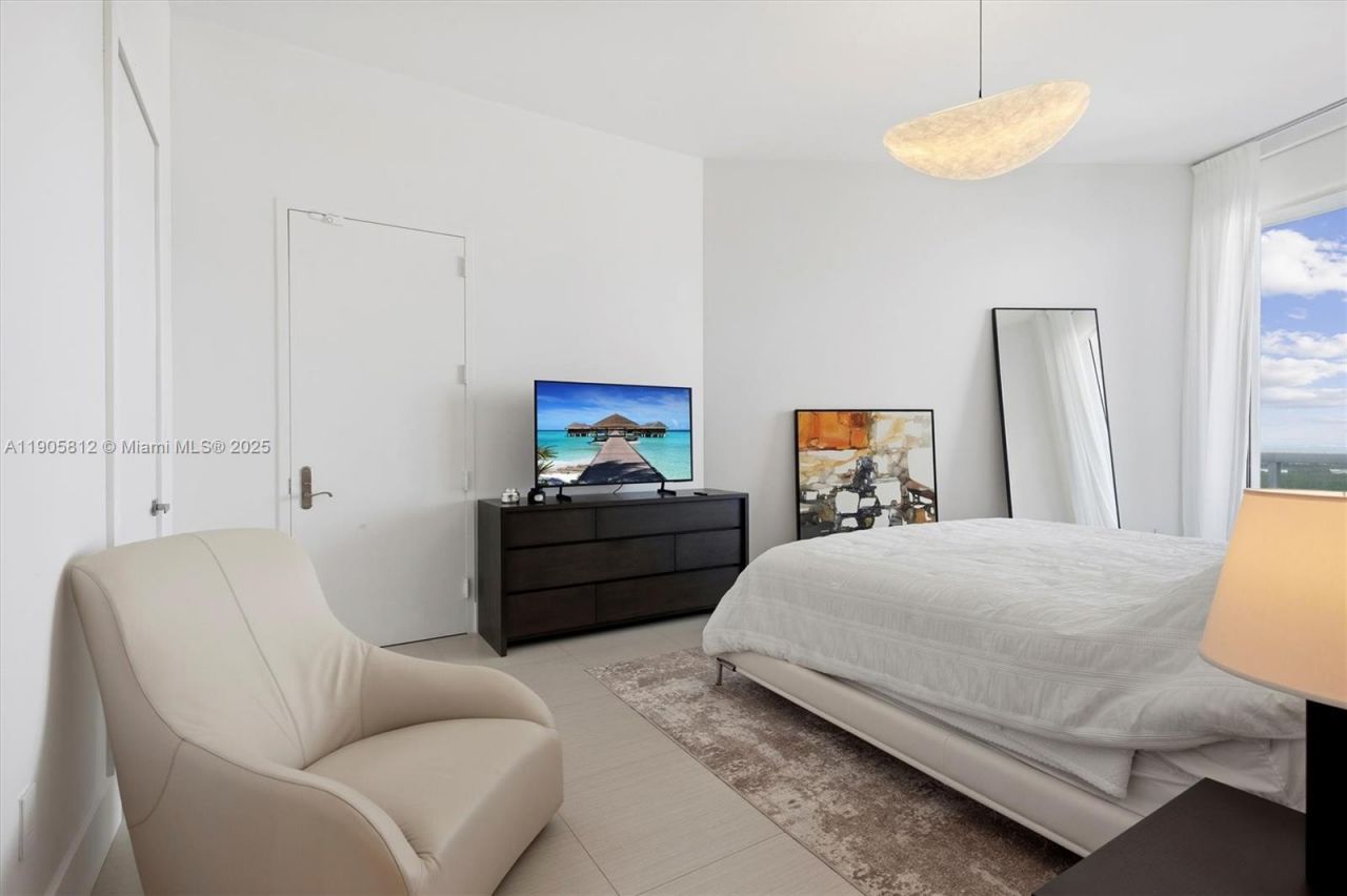 15811 Collins Ave, Unit 3405, Sunny Isles Beach, FL 33160 Photo